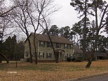 1st image of 211 River Oaks Ln