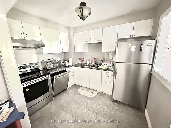 2nd image of 105 Carlton Rd Unit 54