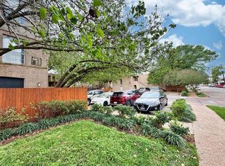 4641 Wild Indigo St APT 444, Houston, TX 77027