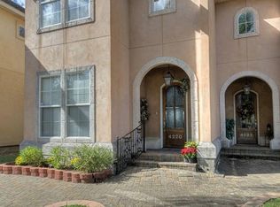 4220 Transcontinental Dr, Metairie, LA 70006