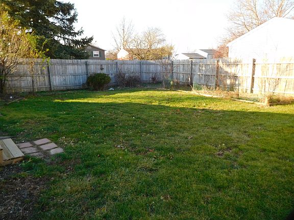 3rd image of 28710 Starbright Blvd