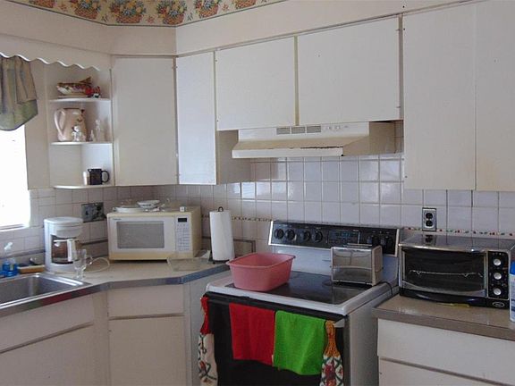 3rd image of 4050 Loughborough Ave