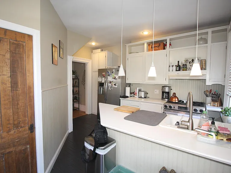 771 Summit St — Photo 2