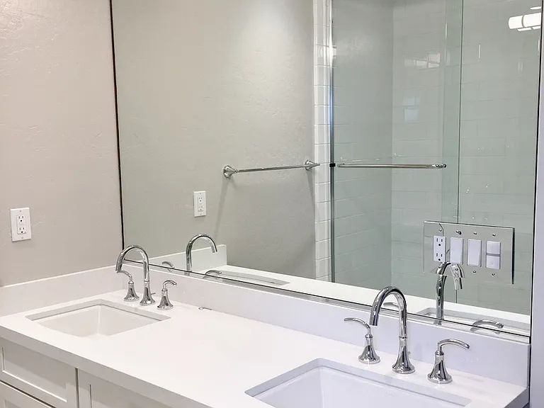 Village Square Townhomes — Photo 28