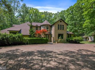 96 E River Bend Rd, Fredericksburg, VA 22407