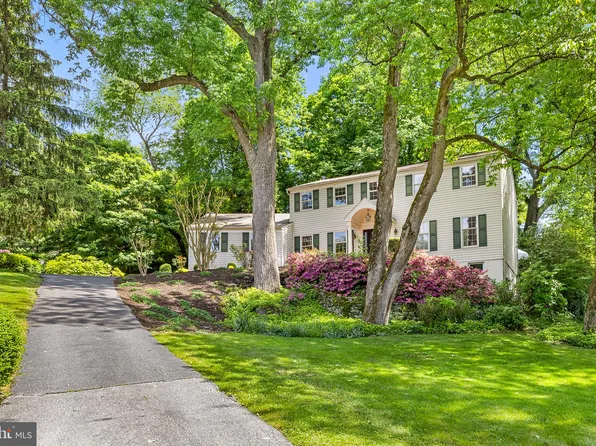 695 Meadowbrook Ln, Media, PA 19063