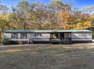 901 County Farm Rd, Centerville, TN 37033