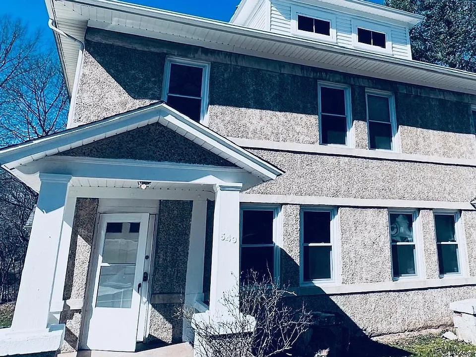 547 E Main St