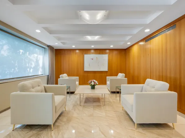 315 East 70th Street image 15 of 15