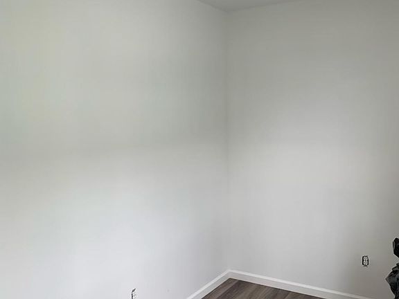 4th image of 123 Vineyard Ave