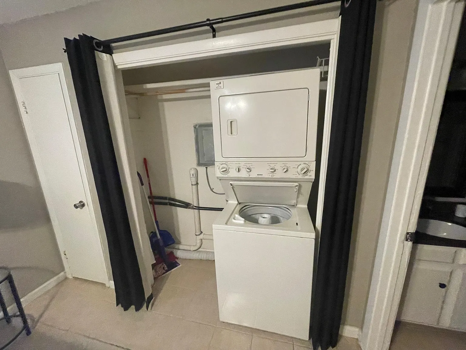 1 bed, 700 sqft, $950 — Photo 3