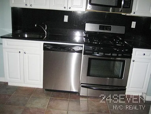 Rented by 24 7 NYC Realty Inc. | media 17