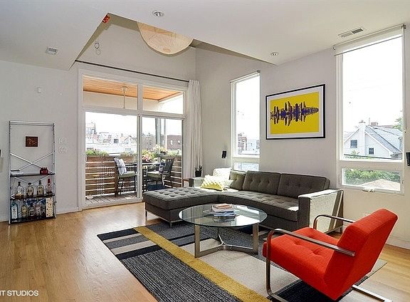 3rd image of 3617 N Marshfield Ave #2R