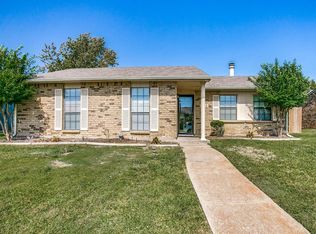 2119 Kings Rd, Carrollton, TX 75007