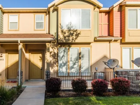 897 N Farmington Xing, Farmington, UT 84025