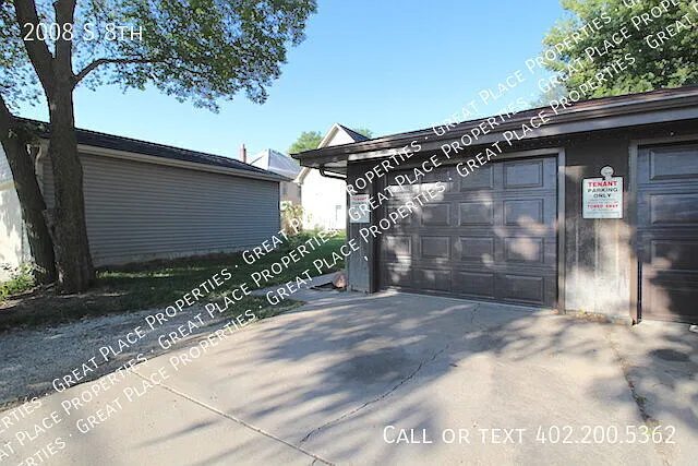 2 bed, 800 sqft, $999 — Photo 2
