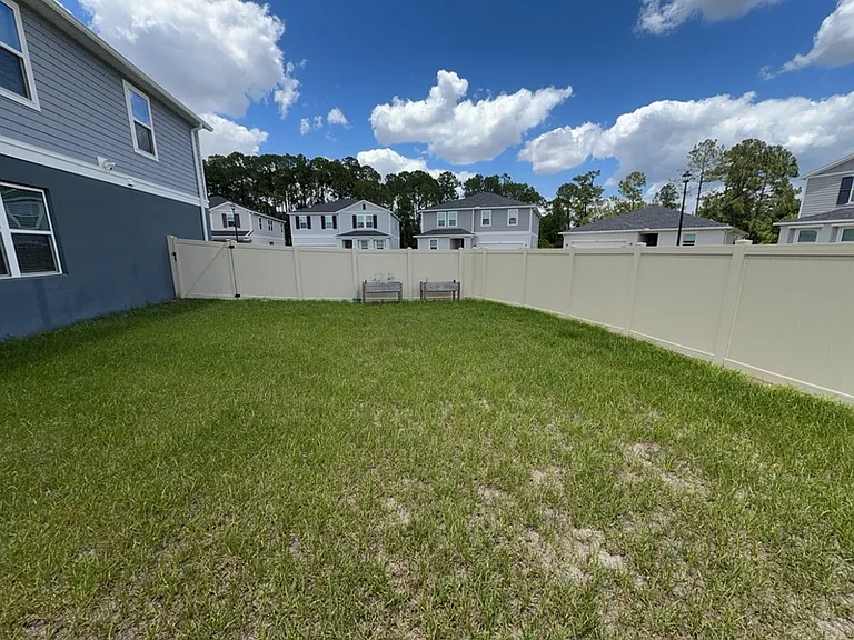 3230 Sanctuary Dr — Photo 16