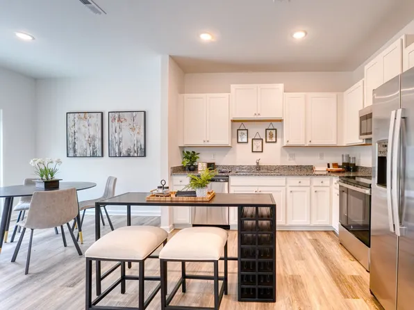 Windward Grove - Townhome Rentals