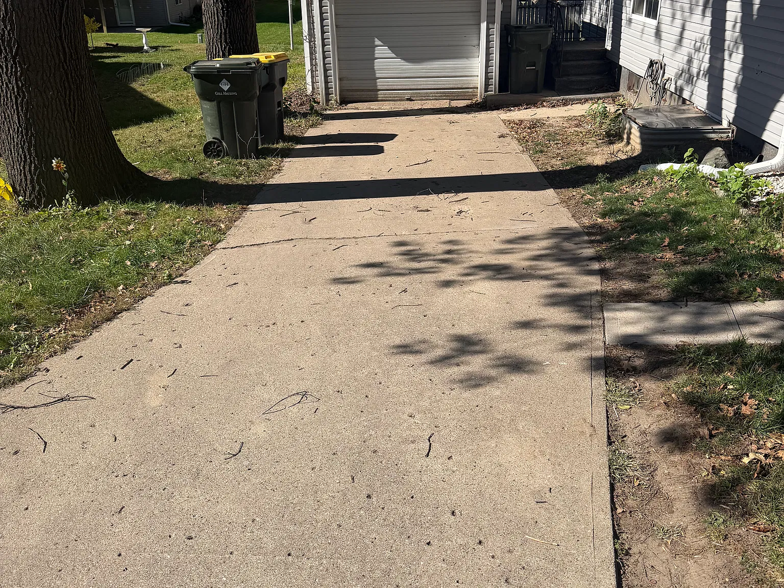 3 bed, 1000 sqft, $1,600 — Photo 3