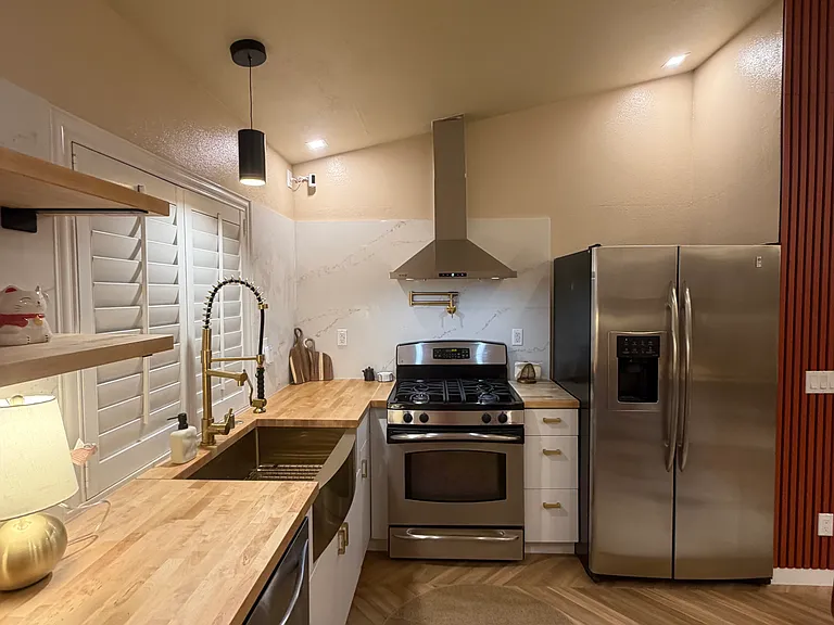 27706 Kristin Ln — Photo 13