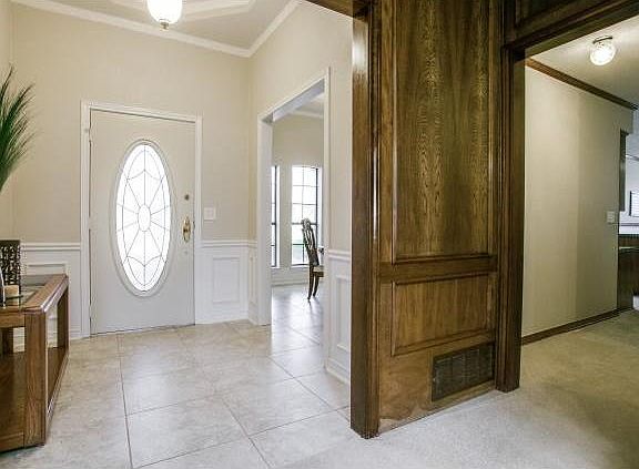 3rd image of 1208 Rainbow Cir