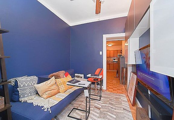5th image of 621 W 51st St #1A