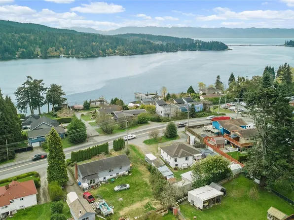 6484 Sooke Rd, Sooke, BC V9Z 0G8