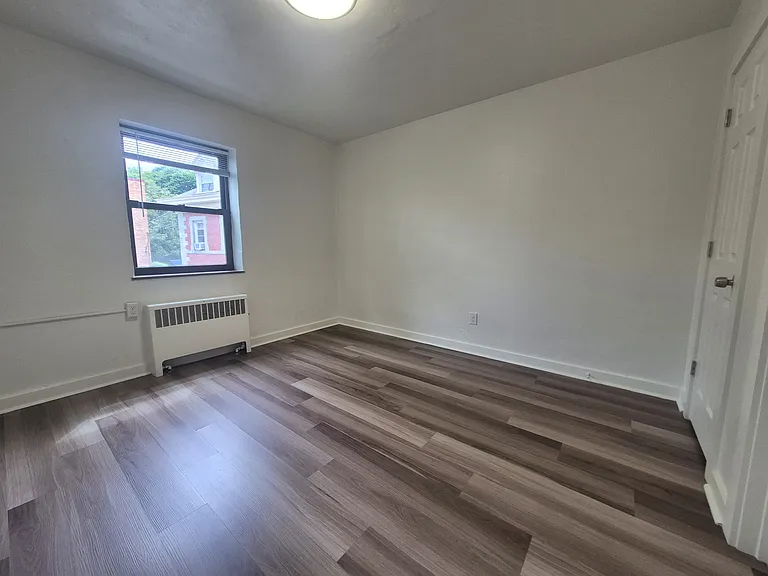 Shadyside Apartments — Photo 61