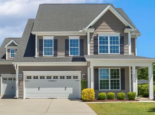 107 Southern Acres Dr, Fuquay Varina, NC 27526