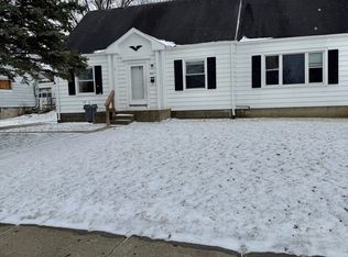 521 W 37th St, Anderson, IN 46013