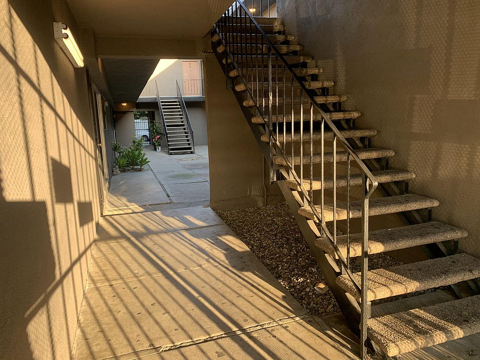 1st image of 2546 S Spaulding Ave