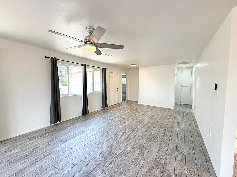 4558 N Miner Rd — Photo 5
