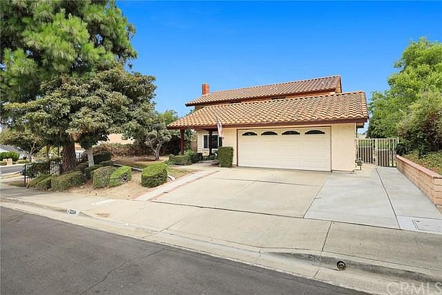 1st image of 2234 Lerona Ave