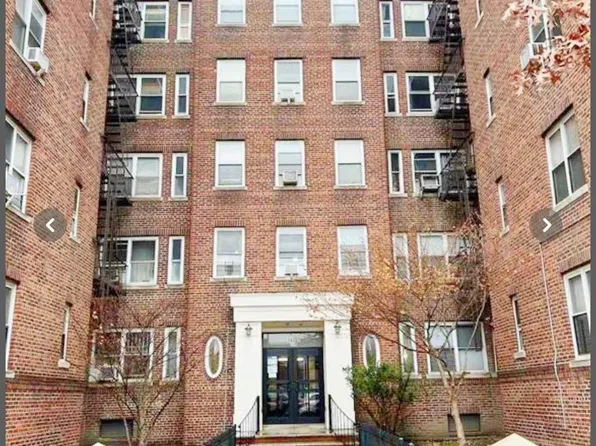 143-07 Stanford Ave #5F, Flushing, NY 11355