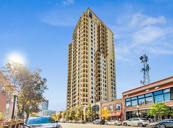 2nd image of 1464 S Michigan Ave APT 1008