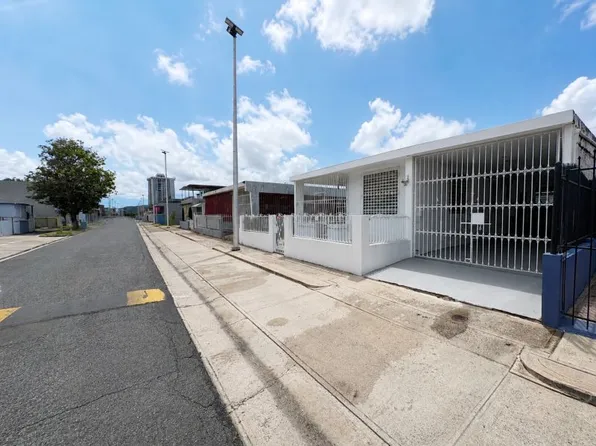 Urb Villa Turabo Calle Cipres #D-15, Caguas, PR 00725