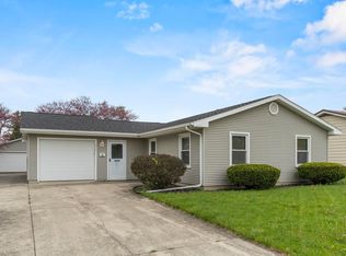 6219 Orchard Ln, Fort Wayne, IN 46809