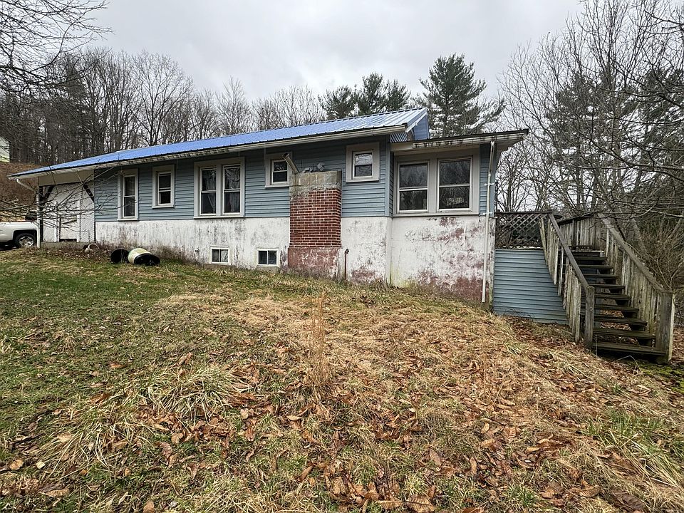 1st image of 321 Ewart Ave