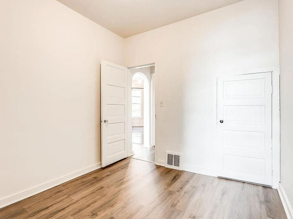 2430 Military St, photo 21