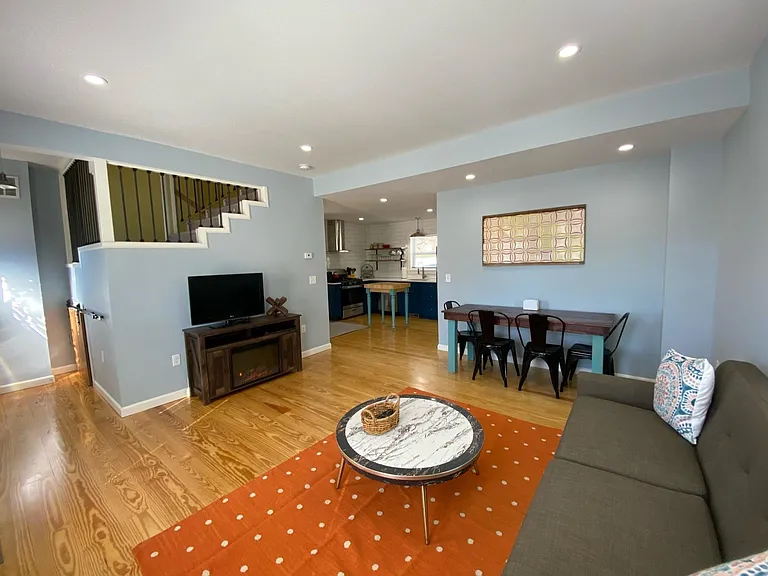 25 E Bow St — Photo 13