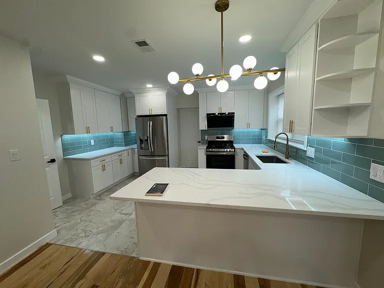 189 Meredith Ave — Photo 28