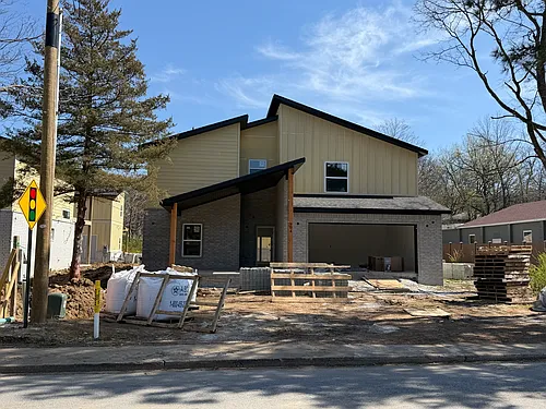 906 N Sang Ave Photo 1