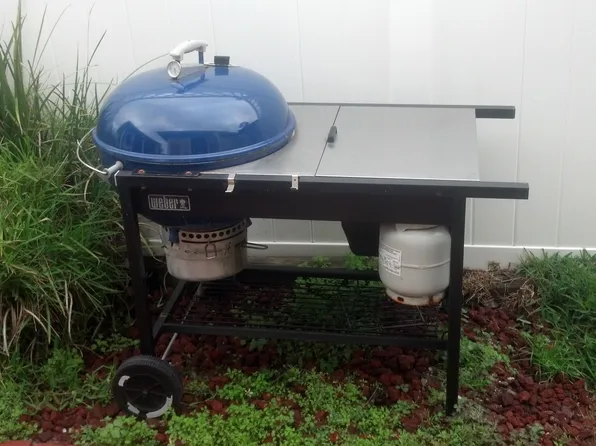 113 Wyndham Ave, Providence, RI 02908