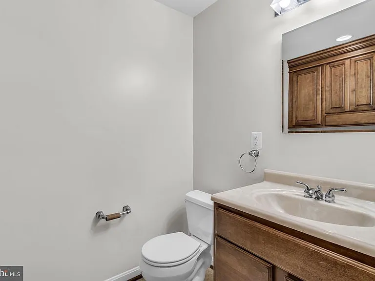 6618 Frost Lake Ln — Photo 34