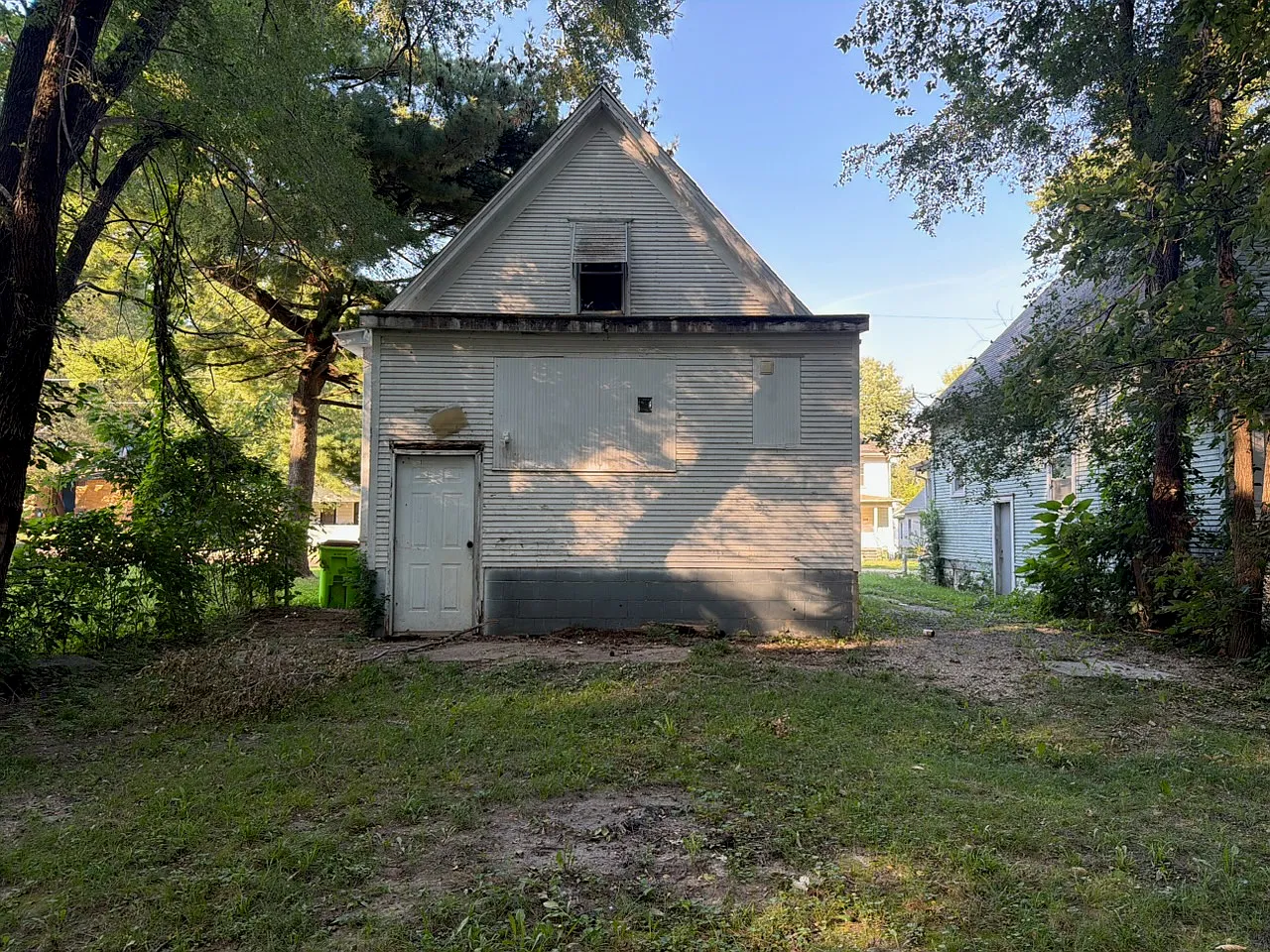 3 bed, 1156 sqft, $895 — Photo 4