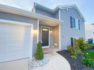 1734 Burr Pond Ln, Vicksburg, MI 49097