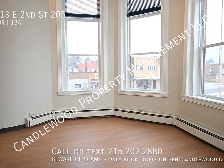 713 E 2nd St #205 — Photo 14