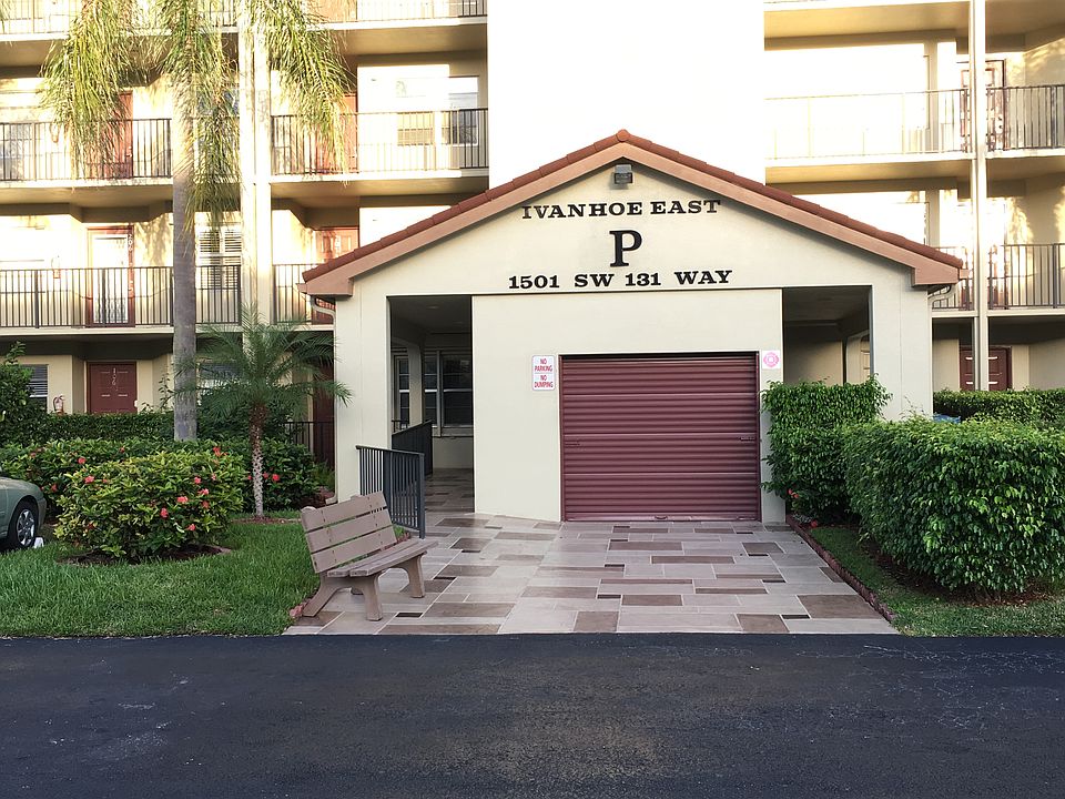 1st image of 1501 SW 131st Way APT 303P