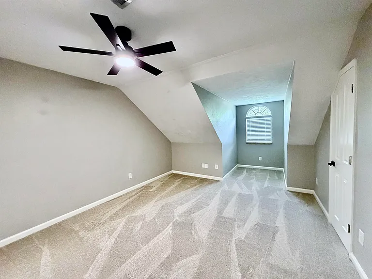 271 Meadowland Dr — Photo 18
