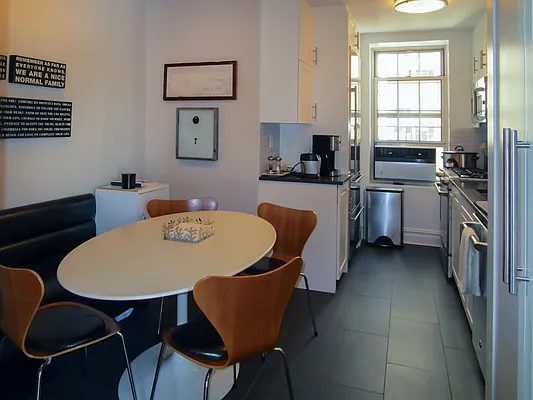 Rented by Rachel Realty | media 7